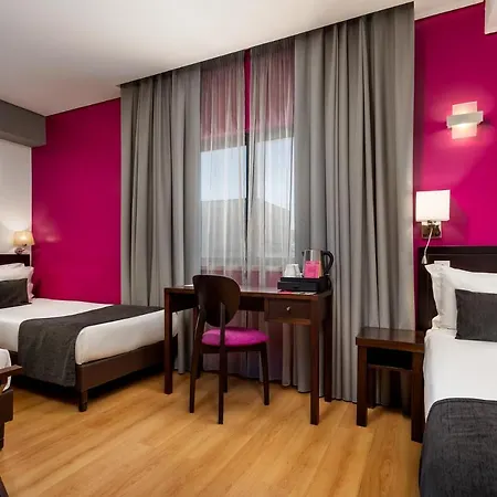 卢埃纳酒店 酒店