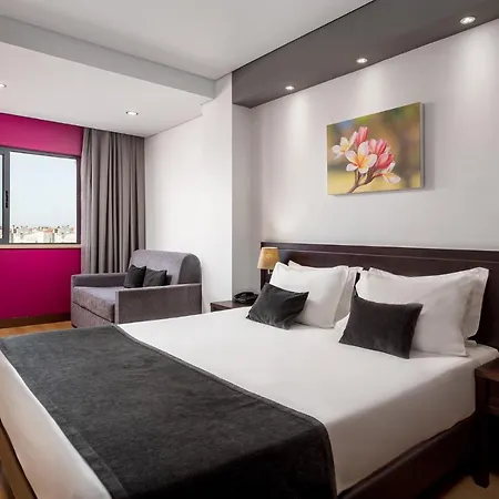 Hotel Luena 3*