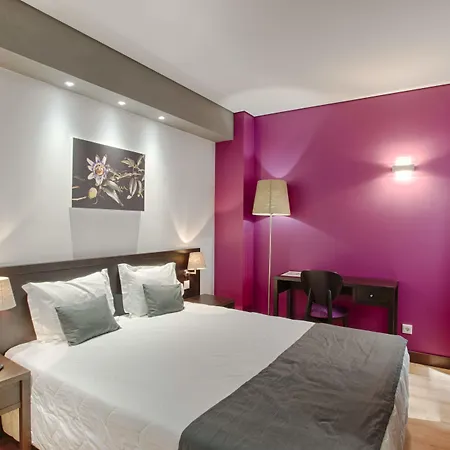 Hotel Luena 3*