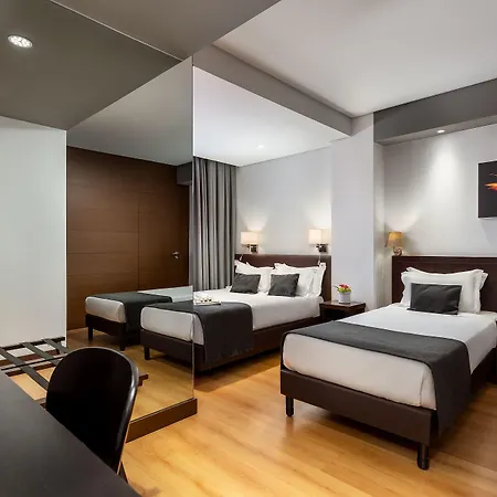 Hotel Luena 3*
